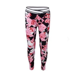 VGUC- Nike Dri-Fit ‘Tokyo’ Floral Active Legging